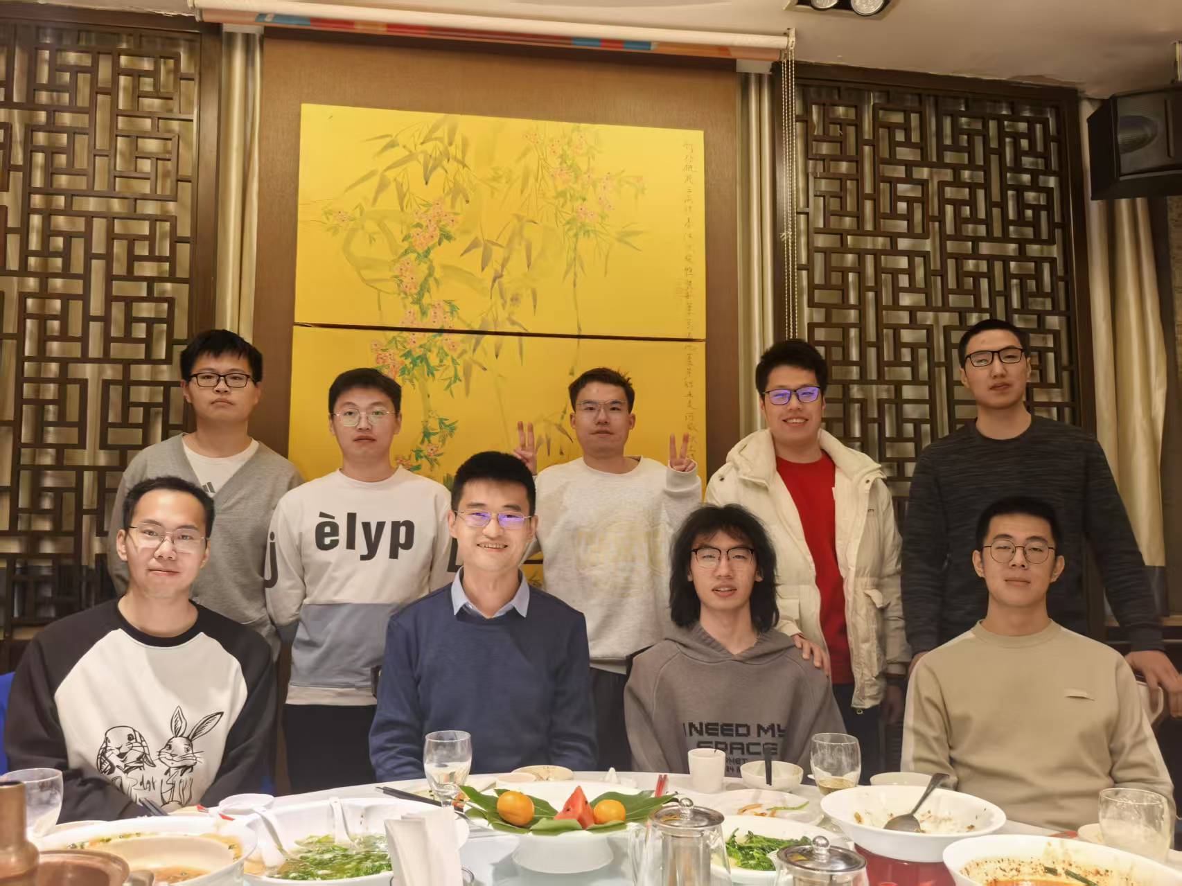 年终聚餐：挥别2024，迎接2025